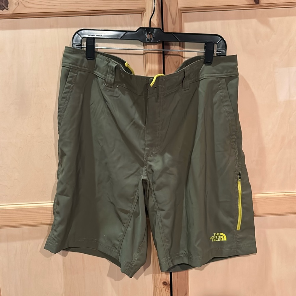 The North Face Men’s size 36 regular short